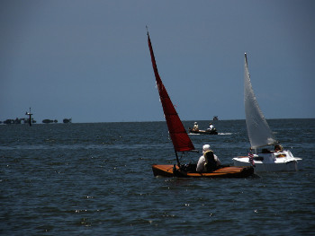 WoodWind (white Paradox to starboard, with Dave & Mindy Bolduc)