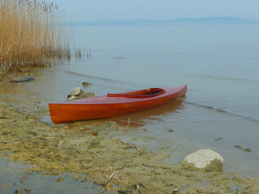 Artemis sailing canoe